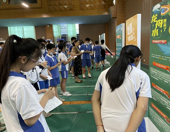 科普進(jìn)校園，防災(zāi)減災(zāi)伴我行——深圳市氣象局開展“我為群眾辦實(shí)事”系列之防災(zāi)減災(zāi)進(jìn)校園宣傳活動(dòng)